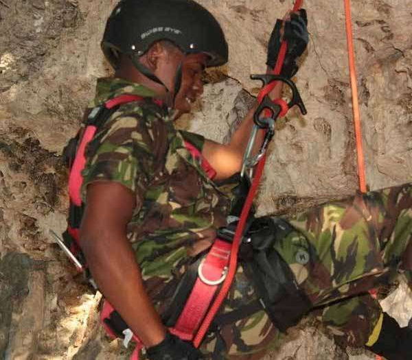Cadet rapelling